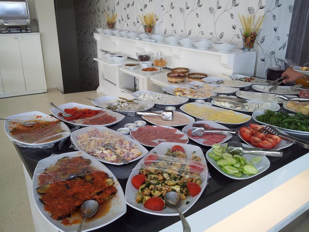 Saray Pansiyon Kas Bagian luar foto